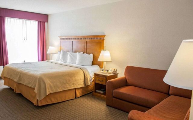 Quality Inn & Suites Indianapolis Northwest