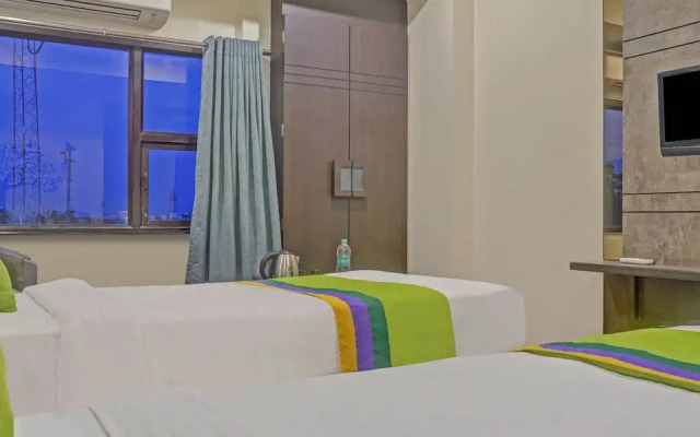 OYO Townhouse 81848 Hotel Dua Continental
