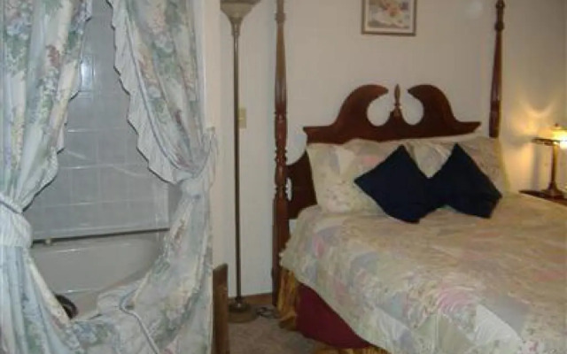 Sturbridge Country Inn