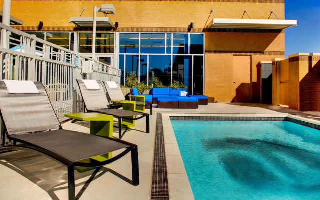 Aloft Austin at The Domain