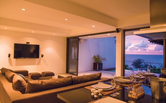 Surin Heights Villa – Guest Rooms – Thalang