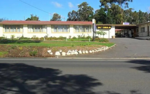 Golden Hills Motel