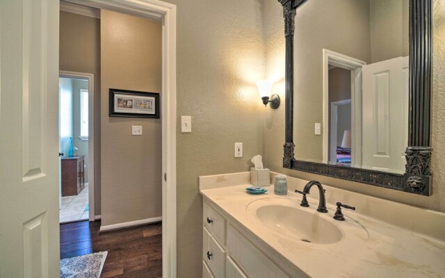 Waterfront Lake Conroe Getaway w/ Multiple Decks!