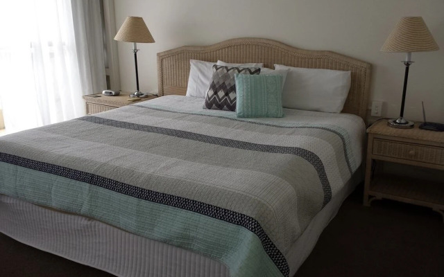 Kirribilli Riverfront Apartments