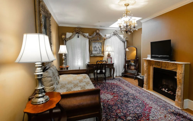 1840s Carrollton Inn