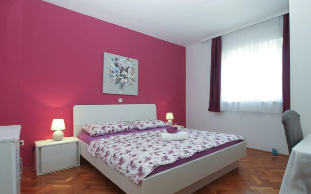 Apartment  Anica 770
