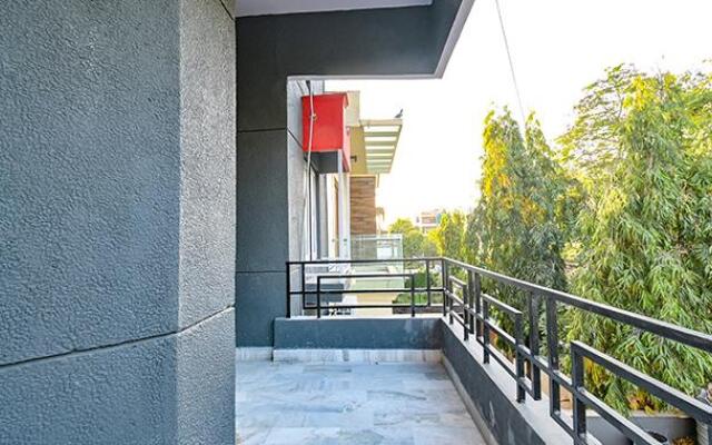 Fab Hotel Classic Holiday