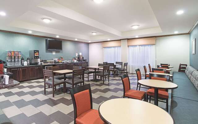 La Quinta Inn & Suites by Wyndham Glen Rose