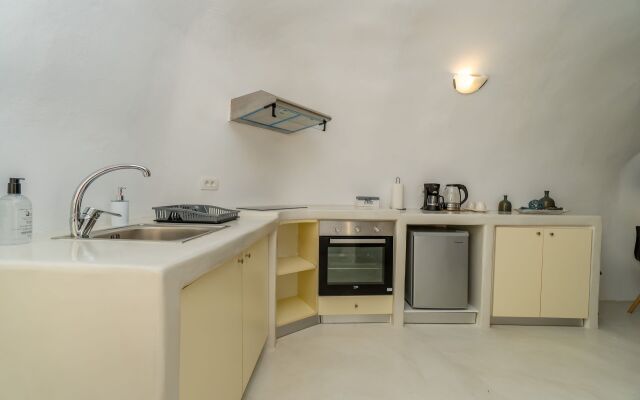Cally Cave House