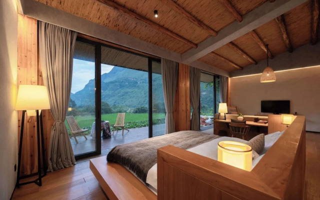 Zhensu Canyon Sanctuary