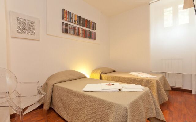 Rental In Rome Paglia Apartment