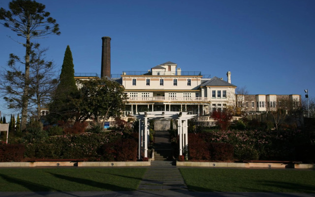 The Carrington Hotel