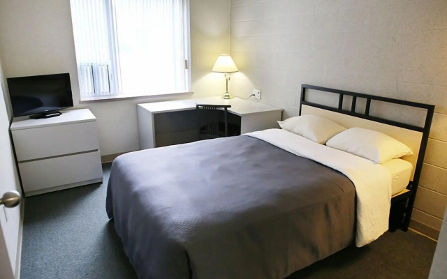 Residence & Conference Centre - Hamilton