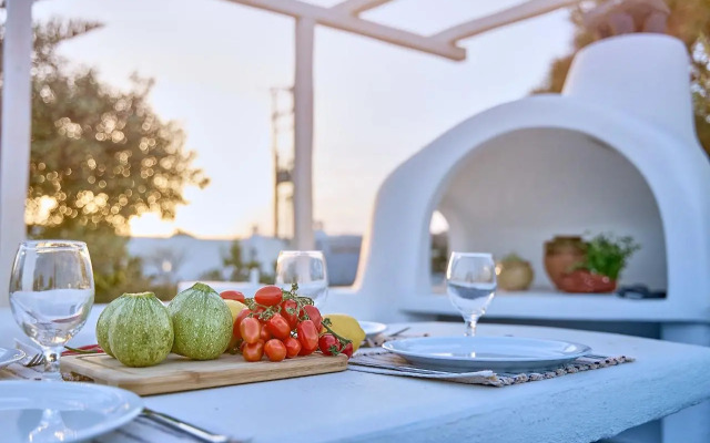 La Maison Luxurious Living