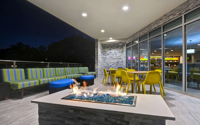 Home2 Suites by Hilton Savannah Midtown, GA