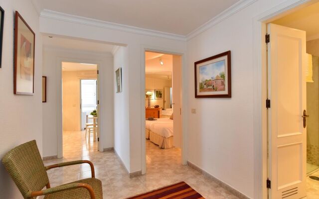 Las Canteras Seafront Apartment