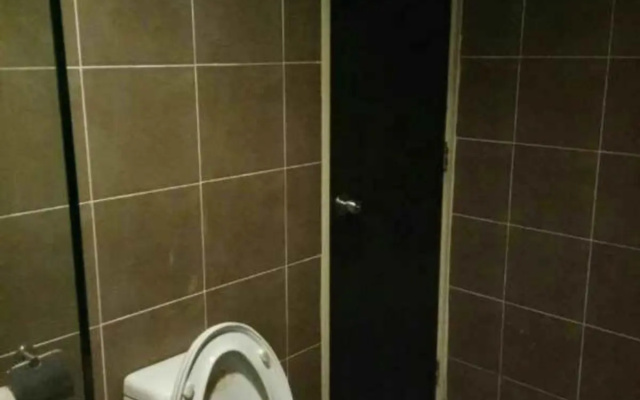 7pax Gold Coast Morib Resort - Banting Sepang KLIA Tanjung Sepat ebaa – Bathroom – Banting