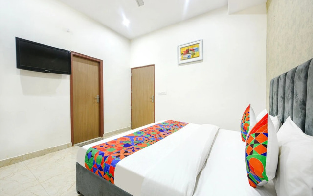 FabHotel Kavya Inn
