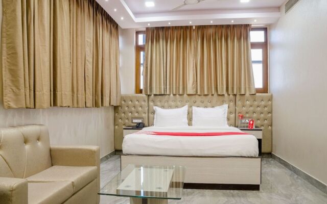 OYO 12071 Afreen International Guest House