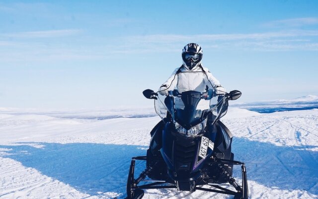 Island Pond Country Inn (Formerly the Lakefront Inn & Motel)