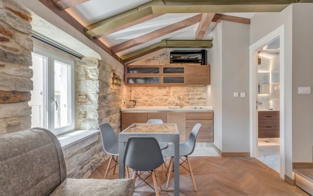 Split Palace Luxury Retreat
