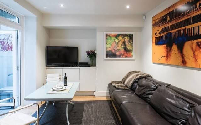 Stylish 2br Notting Hill Apartment with Garden!