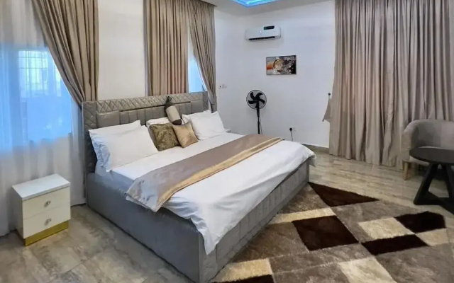 Top Ranks Hotel Galaxy