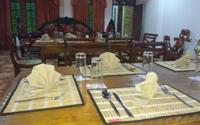 Serendib Garden Resort - Hostel