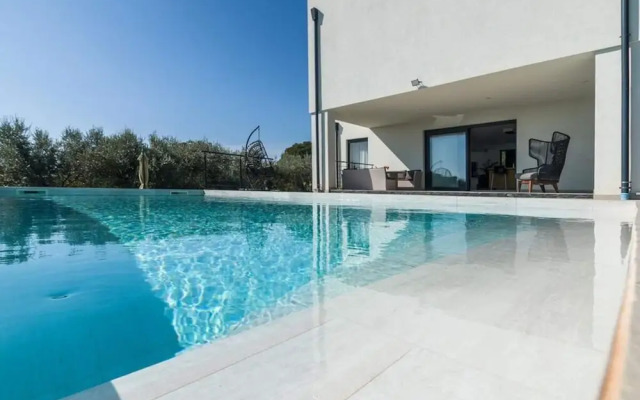 Villa Aurora III
