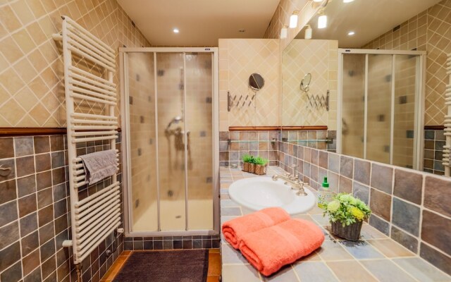 Villa Theoule VI2003 by Riviera Holiday Homes
