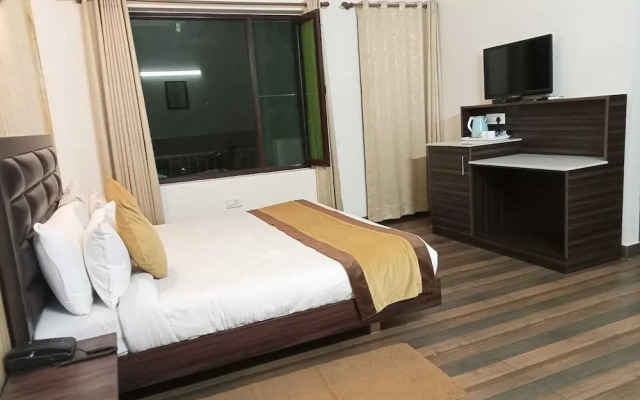 Pineland Chalets And Resort