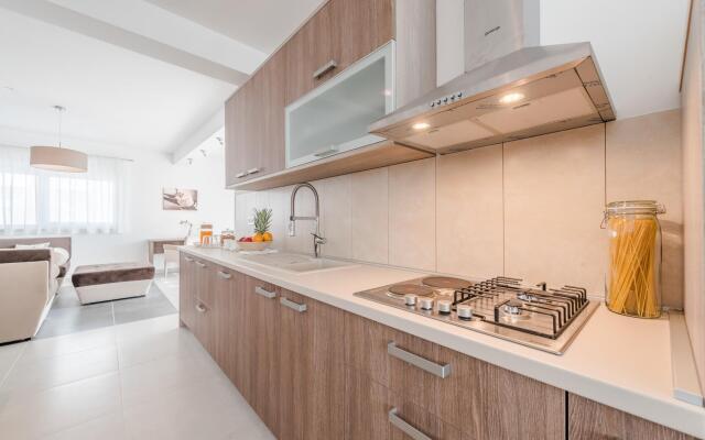 Dalmacija I in Sukošan