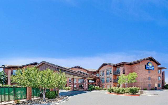 Days Inn and Suites Page/ Lake Powell