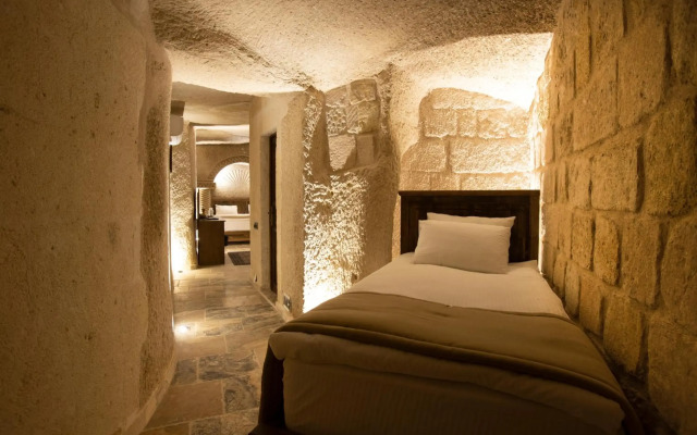 Medusa Cave Hotel