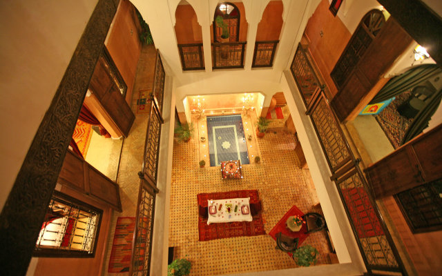 Riad Laora