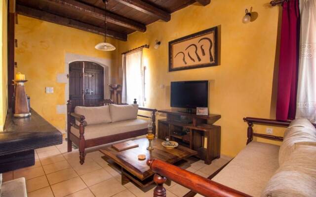 Red Villa - Fliskouni - 1 Bedroom Maisonette