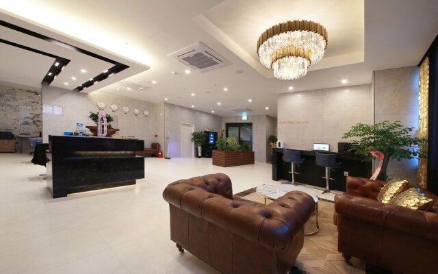 Gimpo Hotel M Tower