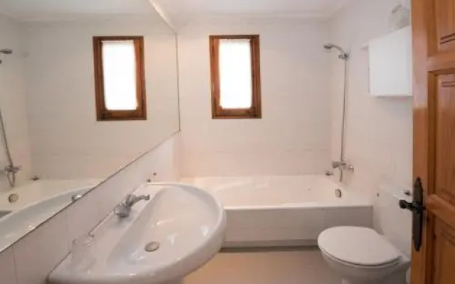 Casa En Alquiler En Sa Riera_L0382