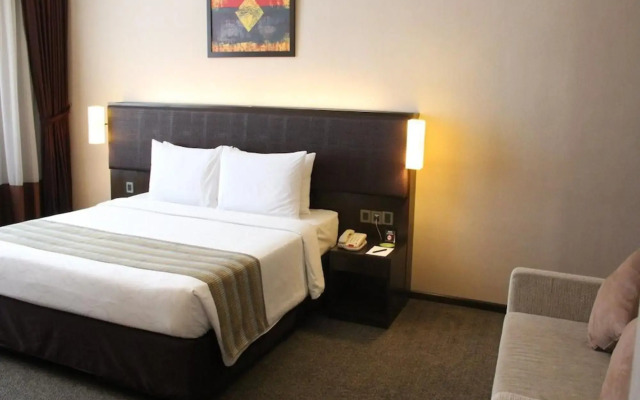 Luxury Service Suite At Taragon KL