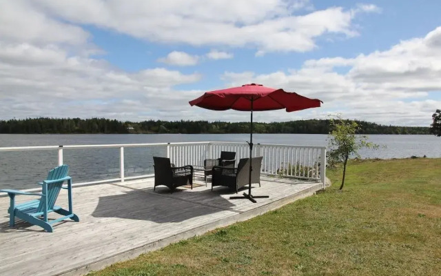 The Lake House Bed & Breakfast