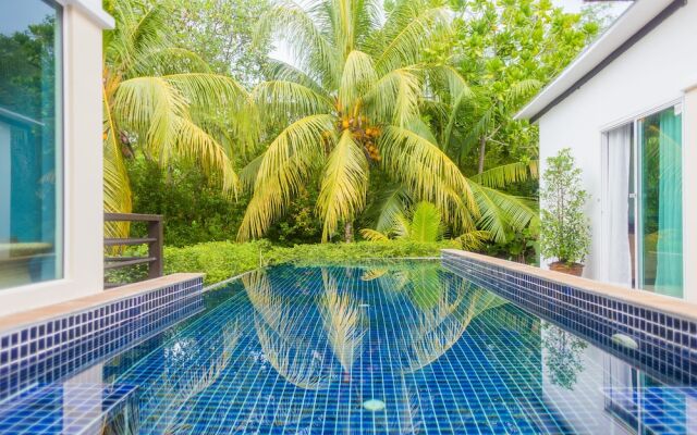 Lespalm Villa Waterfall Phuket