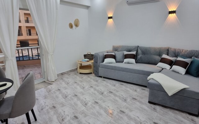Stunning New 2-bed Apartment Near El Gouna