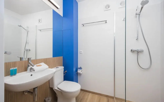 Riverside Comfort Studio
