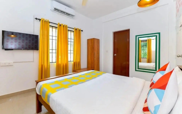 White House by OYO Rooms