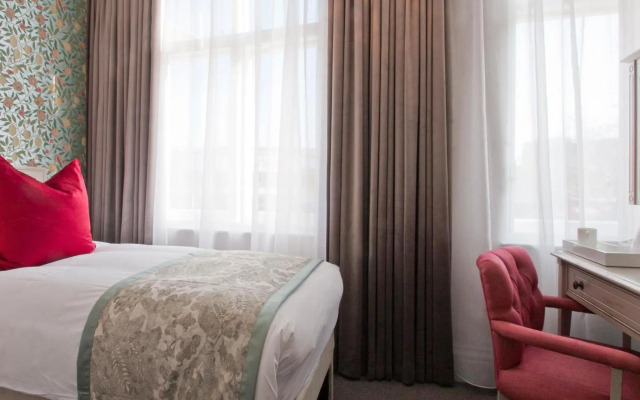 W12 Rooms