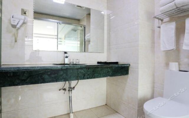 Huating Hotel