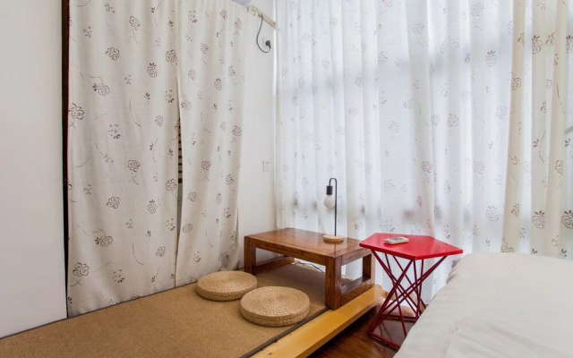 Deluxe Villa in Mingyue Mountain and Stream