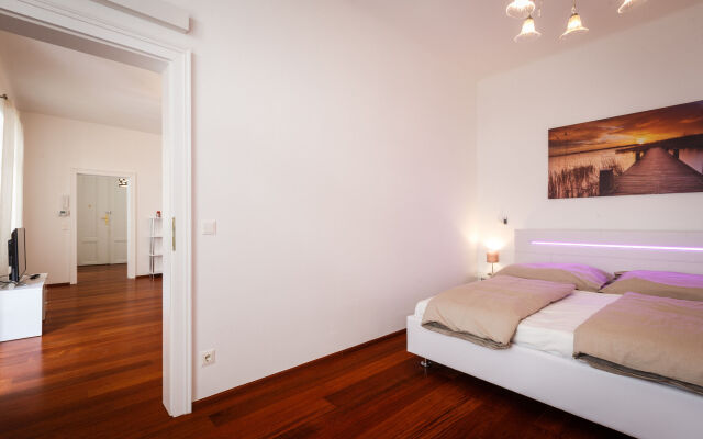 Operngasse Premium in Your Vienna