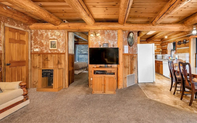 The Log Home Quintessential Log Cabin in Ynp!