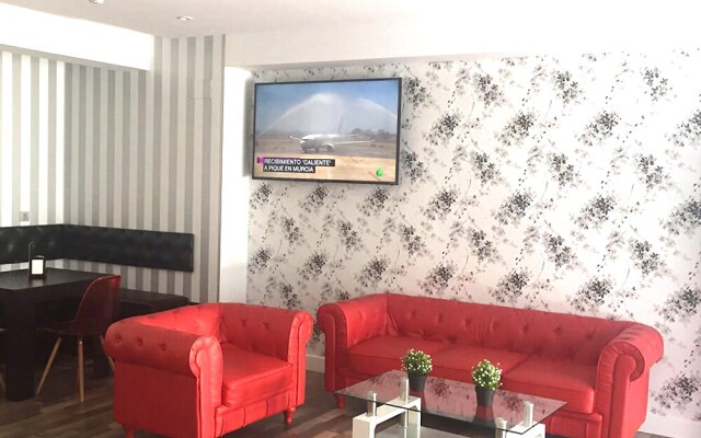 Deluxe Hostels & Suites Merida